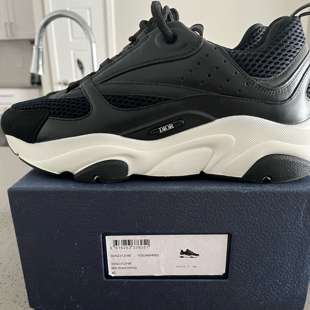Chritian Dior shoes excellent condition